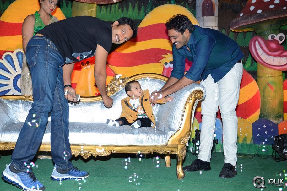 Ajay-Son-Dheeran-1st-Birthday-Celebrations-2014